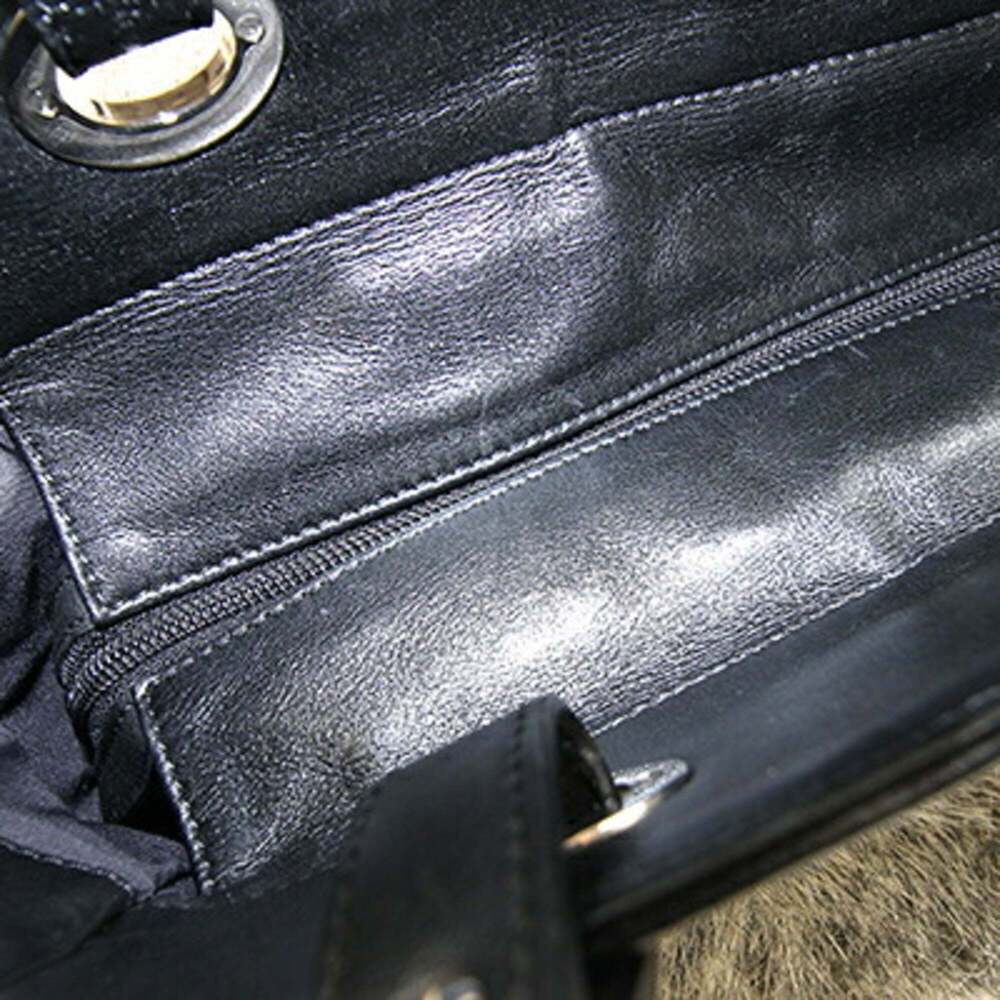 CHANEL Black Leather Logo Shoulder Bag - Picture 9 of 10